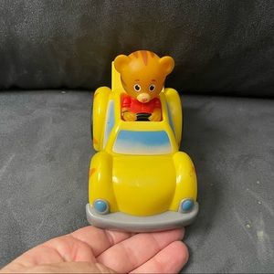 Daniel Tiger car